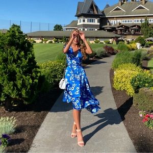 Blue floral spring black and White House silk dress